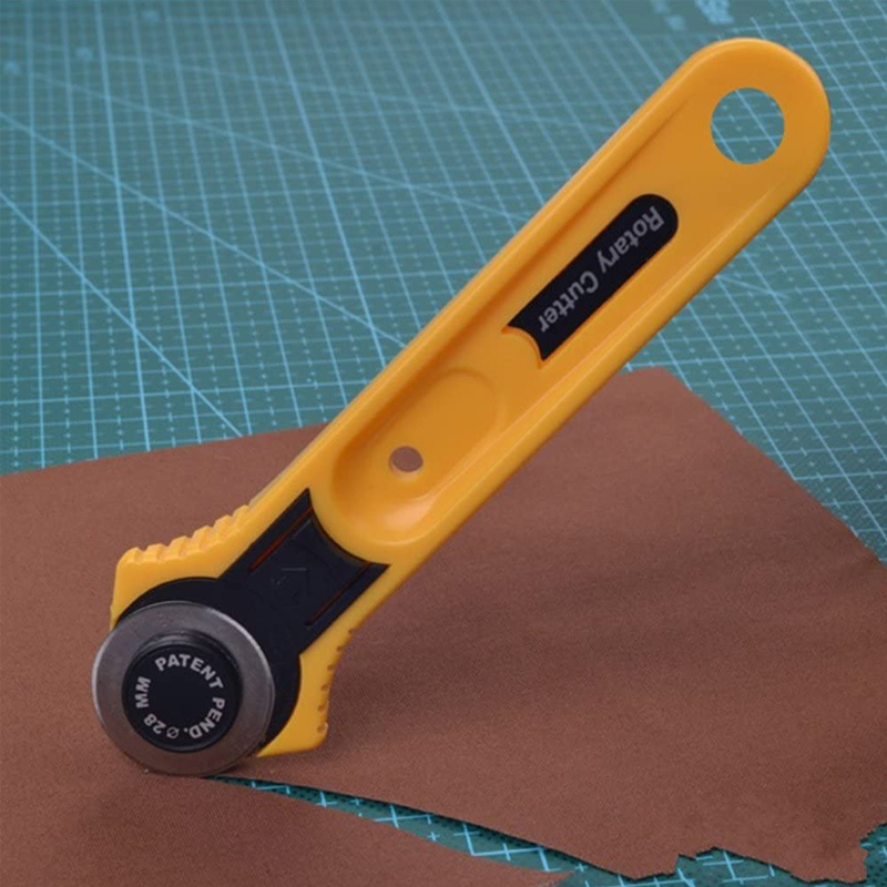 Coupe-tissu rotatif 28/45mm, p - Card Scraper Steel avis et prix